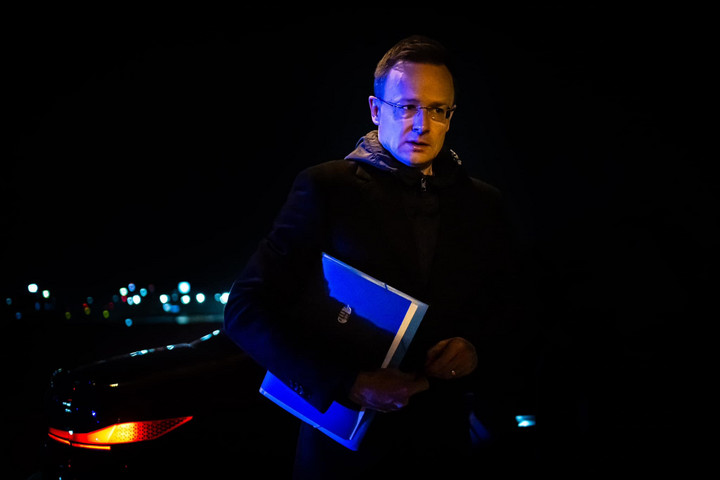 Szijjártó Péter: Kulcskérdés Libanon stabilitása