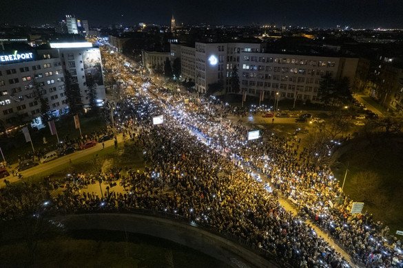 Hidat zártak Újvidéken az egyetemisták