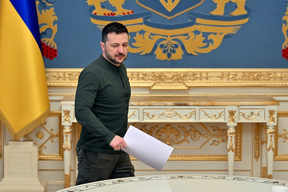 Párizsnak is kellenének az ukrán ásványkincsek