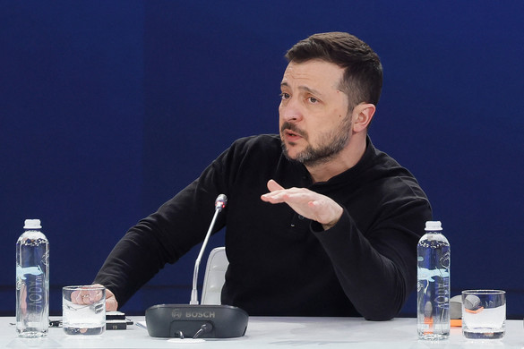 Az Egyesült Államokon áll, hogy meggyőzze Oroszországot