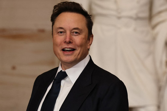 Musk szerint hamarosan levelet kapnak a kormányzati dolgozók