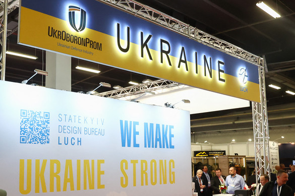 Ukrán sikkasztás és fegyvermutyi