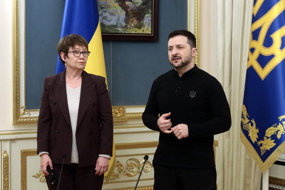 Röpködnek a milliárdok Ukrajnának