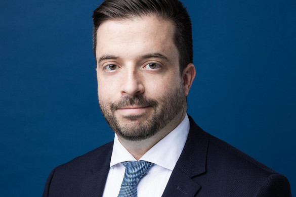 Ő veszi át Havasi Bertalan feladatait
