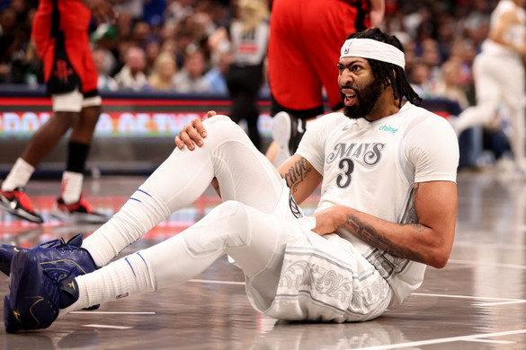 NBA: Davis sérülése komoly, Embiid műtét előtt áll