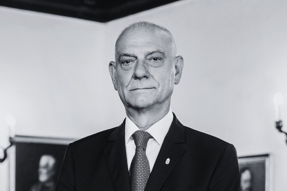 Fotó: Facebook/Tolna Vármegye Kormányhivatala Elhunyt Horváth Kálmán