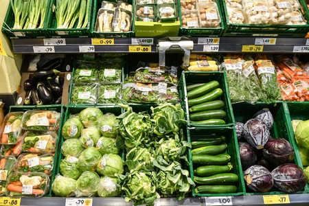 Hogyan kell helyesen jégsalátát enni?