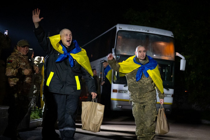 Fotó: AFP/Ukrainian Presidental Press Service/Handout Egy az egyben cserélték a foglyokat