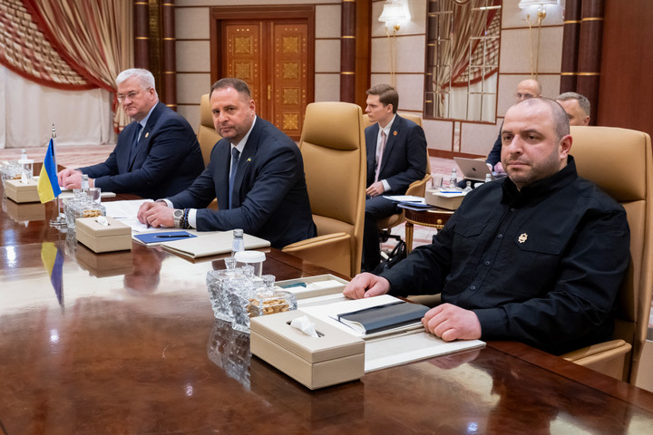 Megvan az ukrán delegáció névsora a mai isztambuli tárgyalásokra