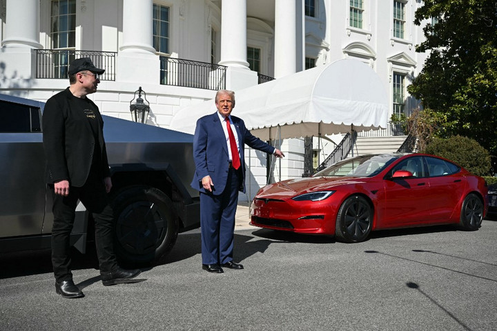 Fotó: AFP/Mandel Ngan Ítélet egy Tesla önvezető autó halálos gázolásának ügyében