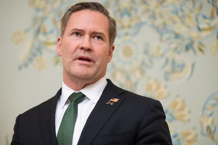 Fotó: AFP/Pool/Saul Loeb Ki válthatná Mike Waltzot?