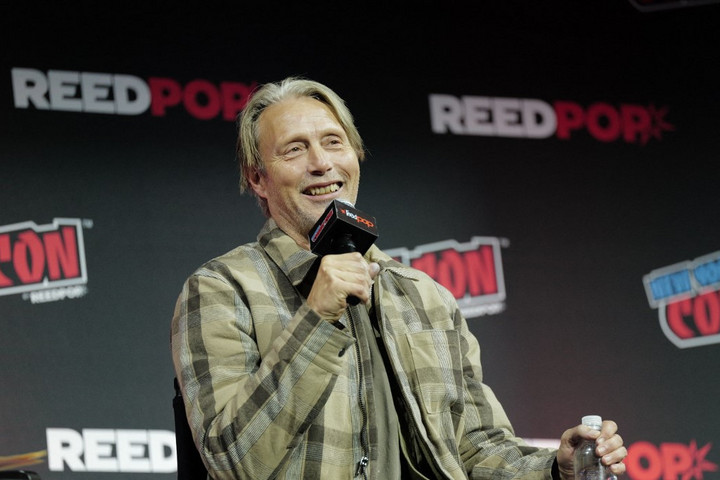 Mads Mikkelsen benézte
