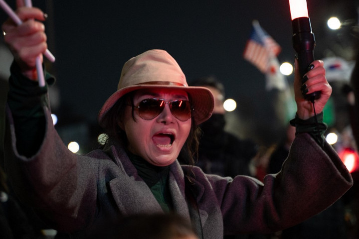 Csak kiment a cellájából a dél-koreai elnök