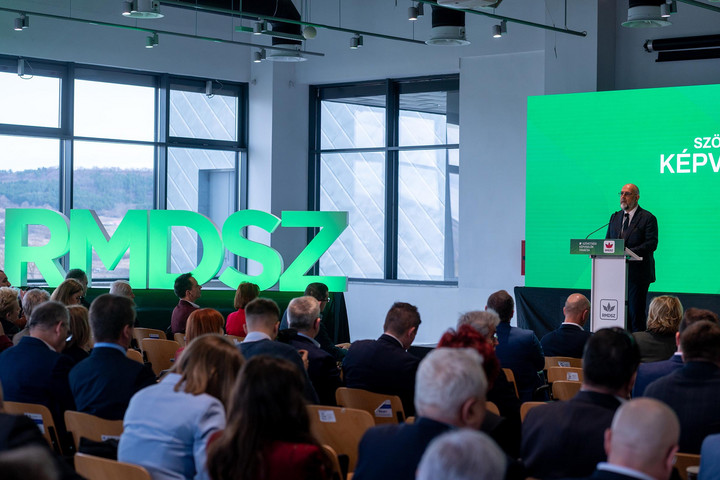 Fotó: MTI/Kiss Gábor „A közös államelnökjelölt győzelme határozza meg a kormány jövőjét”