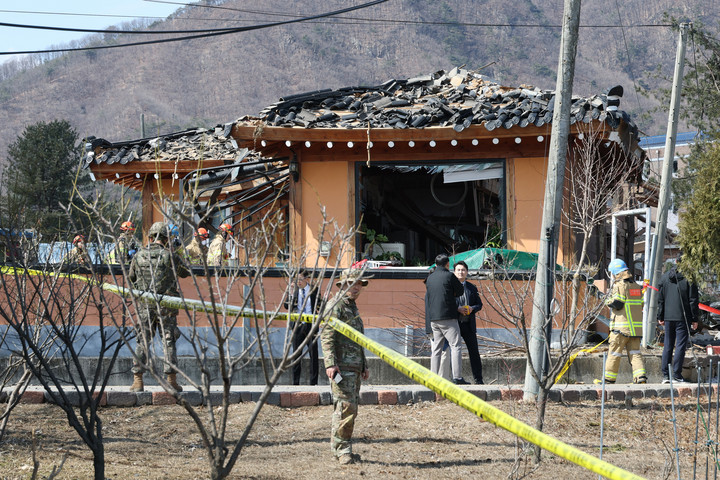 Fotó: AFP/Yonhap Többen megsebesültek egy dél-koreai faluban