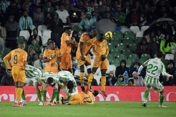 Kikapott Sevillában a címvédő Real Madrid