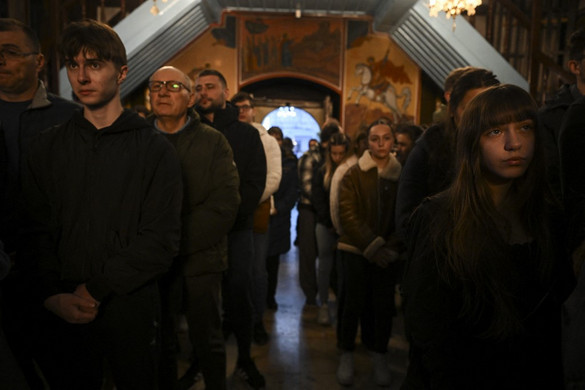 Fotó: Armend NIMANI / AFP Eltemetik a diszkótragédia áldozatait