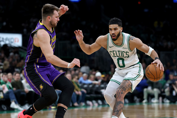 NBA: A Boston Celtics nyerte a sztárcsapatok csatáját