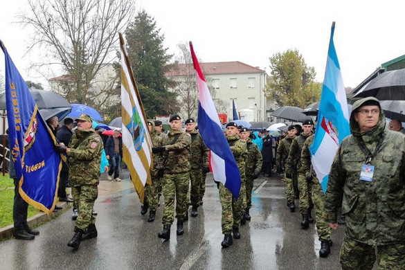 Horvátország kész bevezetni a sorkatonaságot