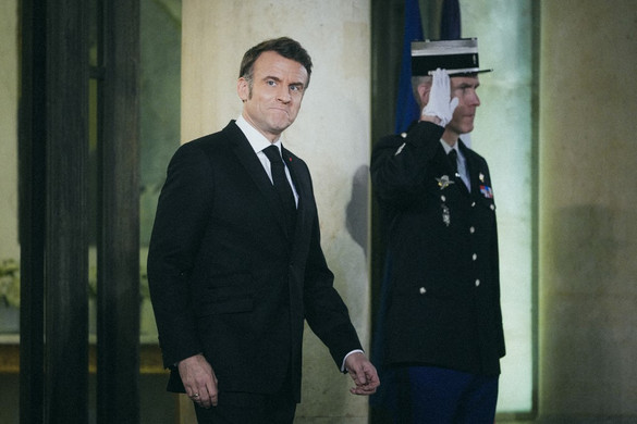 Macron „elveszett” a brüsszeli EU-csúcs előtt