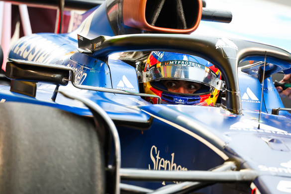 Carlos Sainz volt a leggyorsabb a Formula–1 idény előtti tesztjén