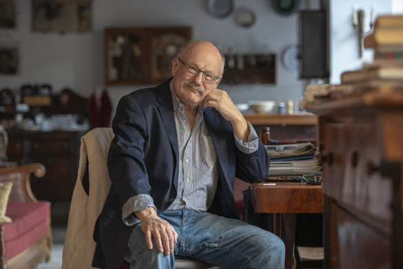 Bemutatják Gáspár Ferenc Fekete pálya című novelláskötetét