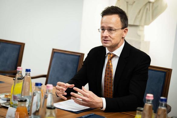 Szijjártó Péter levélben fordult a biztonságpolitikai főképviselőhöz