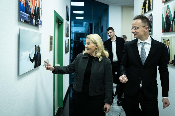 A színes forradalmak tragédiákba torkollottak