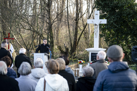 A generációk összefogása és a kölcsönös tisztelet teremtheti meg a nemzeti egységet