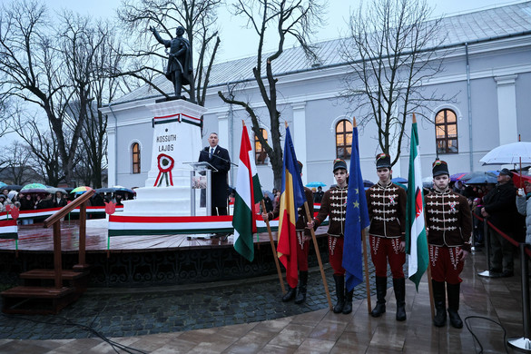 A magyarságnak ki kell tartania