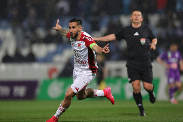 A Debrecen nyerte a kiesési rangadót