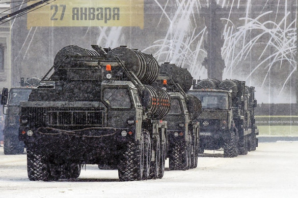 Ukrán F–16-ost lőtt le az orosz SZ–400-as?