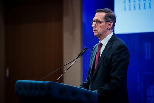 „Az árstabilitáshoz fegyelmezett monetáris politikára van szükség”