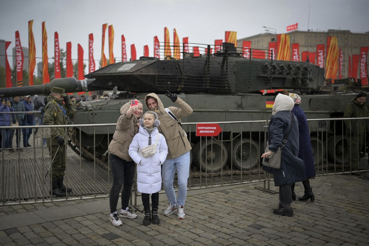 Fotó: AFP/Natalia Kolesnikova Zsákmánybörze készül Moszkvában