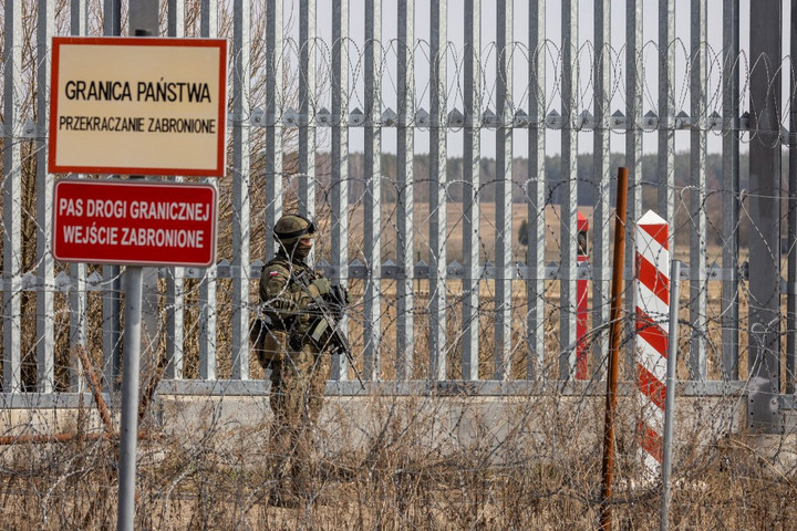 Fotó: AFP/Wojtek Radwanski Romlik a helyzet a fehérorosz–lengyel határon