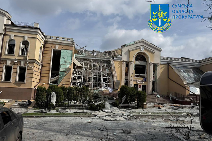 Fotó: AFP/Handout/SUMY REGION PROSECUTOR'S OFFICE Az oroszok megtámadták Szumi kongresszusi központját
