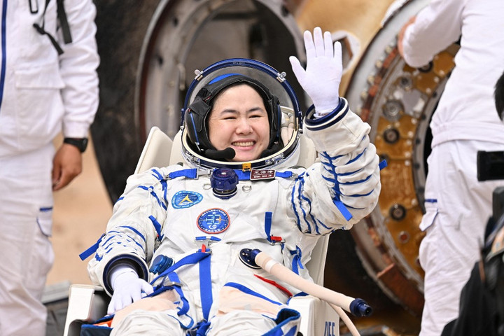 Fotó: Xinhua via AFP/li xin Hazatért a világűrből a Sencsou-19 űrhajó
