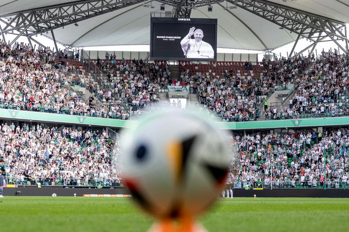 Fotó: NurPhoto via AFP/Foto Olimpik A labdarúgóvilág is gyászol