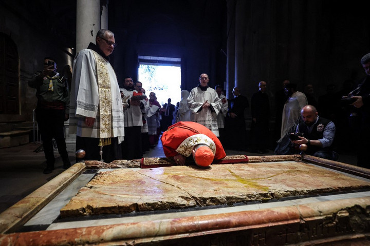 Fotó: AFP/NurPhoto/Saeed Qaq A Szent Sír-templom megnyitása után szokatlan jelenség történt