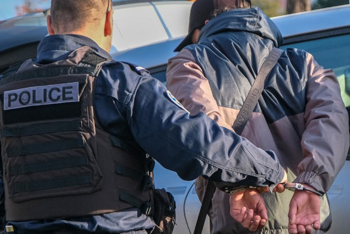 Befogadták őket, cserébe lopnak az ifjú és agresszív migránsok