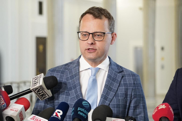 Az Interpol elutasította Marcin Romanowski körözését