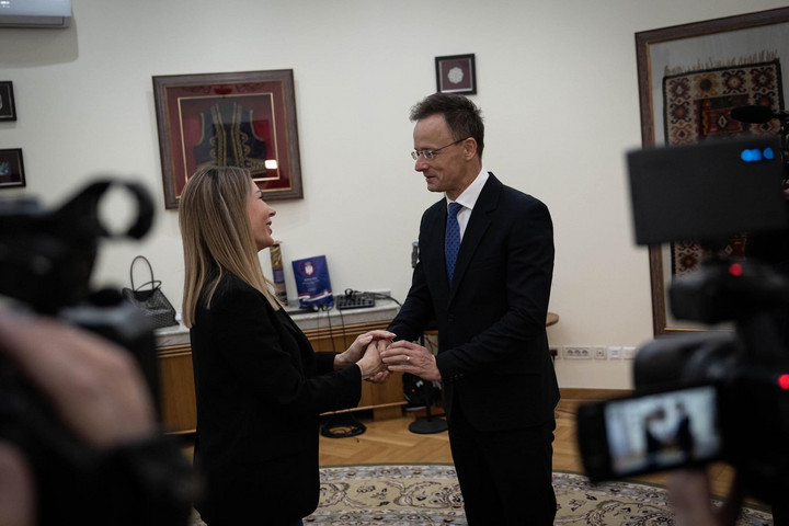 Fotó: Facebook/Szijjártó Péter Új kőolajvezeték épül Magyarország és Szerbia között