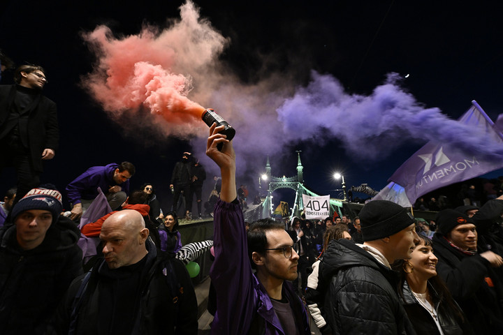 Hídfoglaló demonstrációk miatt nem közlekednek a BKK-járatok