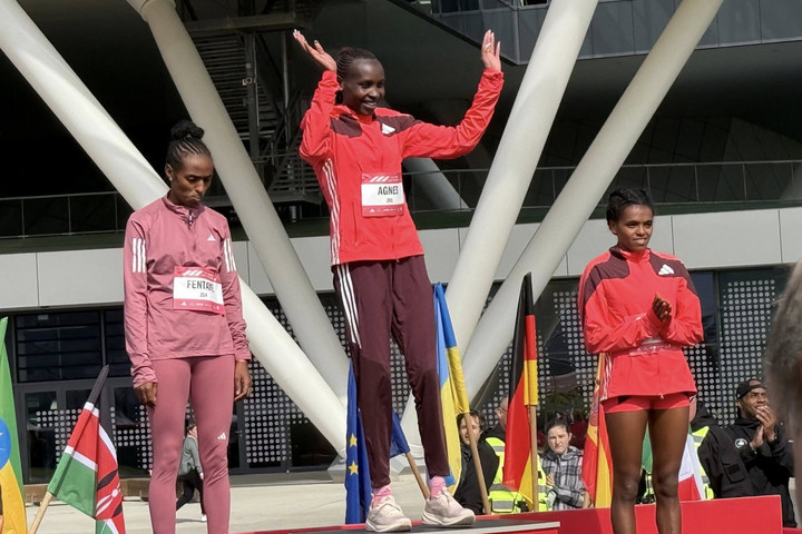 Fotó: Facebook/NOCK- Olympics Kenya Mérföldkő: női világcsúcs utcai tíz kilométeren