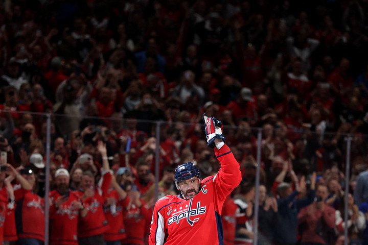Fotó: Getty Images via AFP/Getty Images North America/Patrick Smith Ovecskin beállította Gretzky gólrekordját