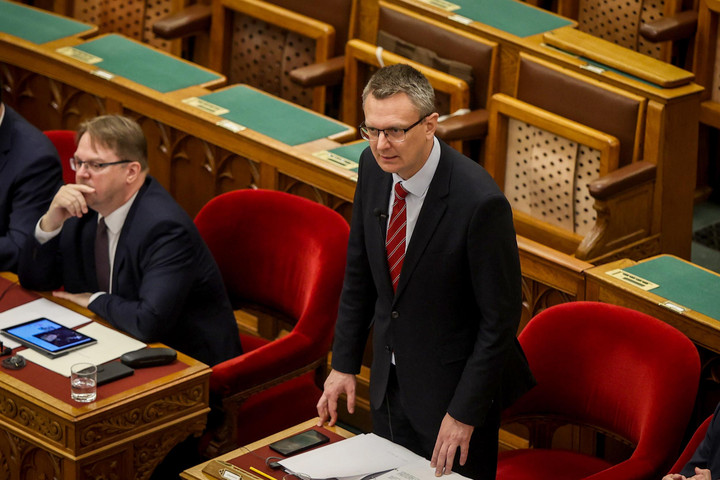 Fotó: MH/Török Péter Ilaria Salis könyvet írt „szenvedéseiről”