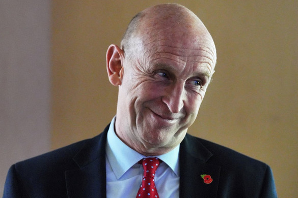 Teher alatt nő a béke?