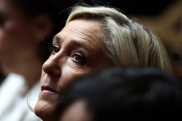 Atombombát emleget a büntetése kapcsán Le Pen