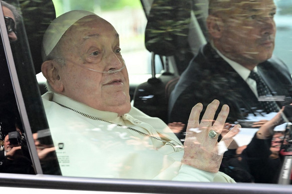 Fotó: AFP/Tiziana Fabi Jó hírek Ferenc pápáról