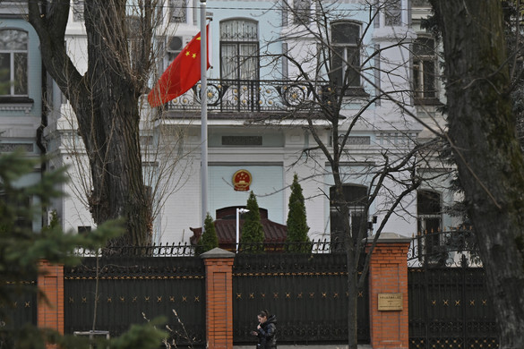 Peking a foglyul ejtett kínai katonákról tárgyal Ukrajnával